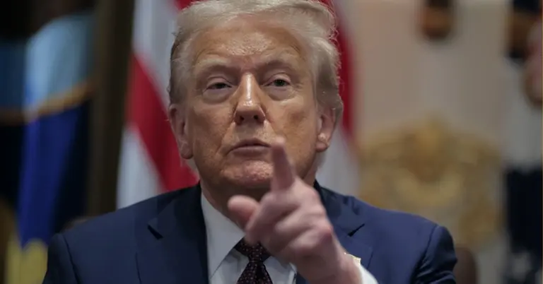 ডোনাল্ড ট্রাম্প